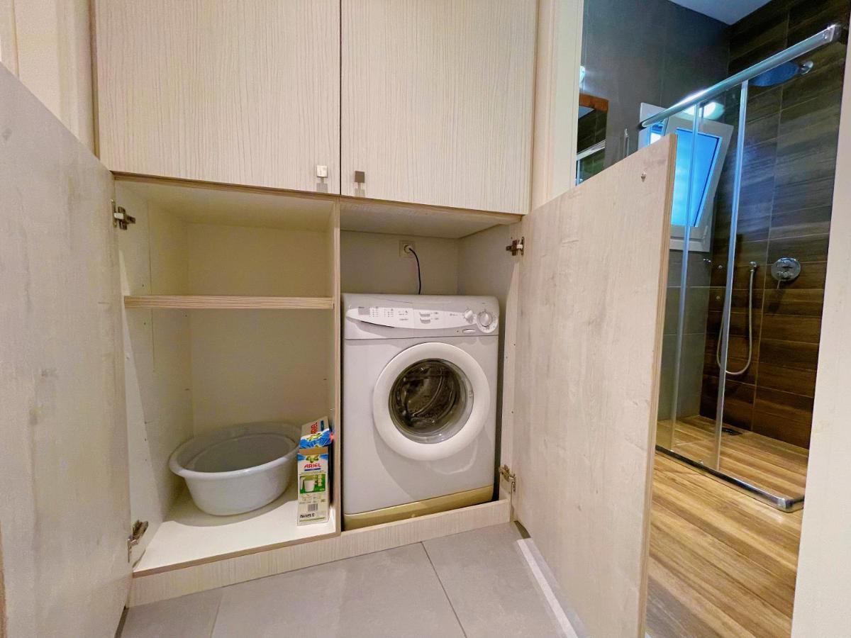 Wsd Hera Luxury Stylish 2Bd Apt With City View Balcony Near Merto Athena Bagian luar foto