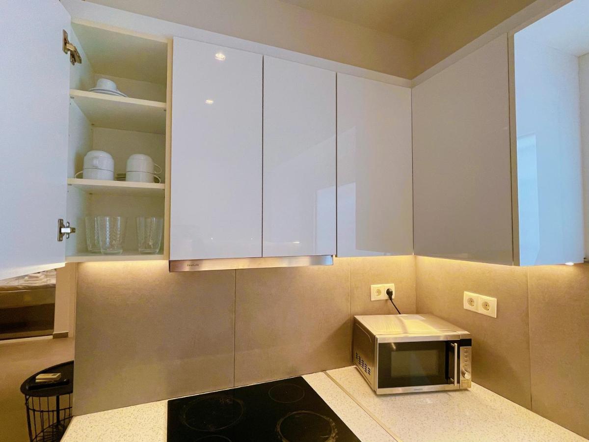Wsd Hera Luxury Stylish 2Bd Apt With City View Balcony Near Merto Athena Bagian luar foto